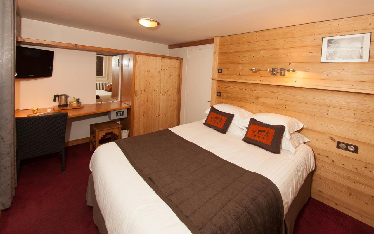 Deluxe Double Room Bath